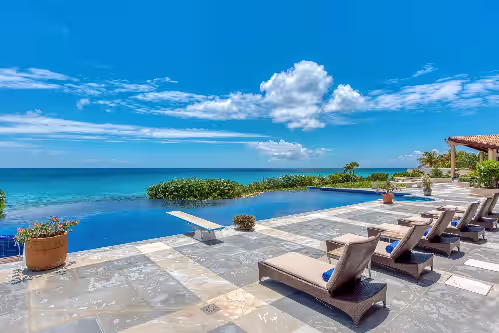 Beautiful Caribbean Beach Estate on Baie Longue with chef services