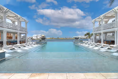 Dream Designer Beach Home, Luxury Meets Comfort w/ 20+ resort like amenities, photo 3