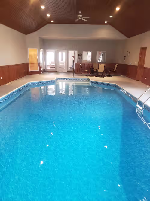 5 BR, Indoor heated pool, hot tub, sauna, two game rooms, photo 2