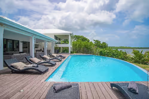 Ocean House, prestigious villa with swimming pool, sea view and private pontoon, photo 2