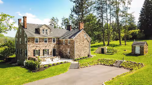 Historic Country Estate with Fabulous Pool & Pool House, photo 4