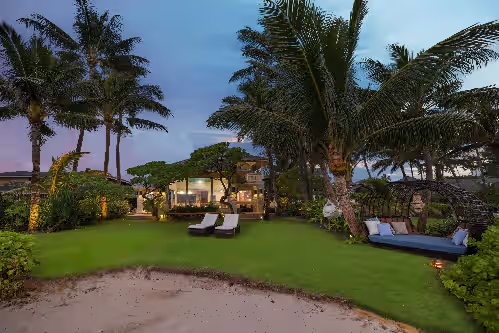 Luxury beachfront villa on a world class beach in Kailua, HI